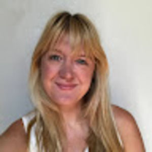 Meet your Posher, Chloe